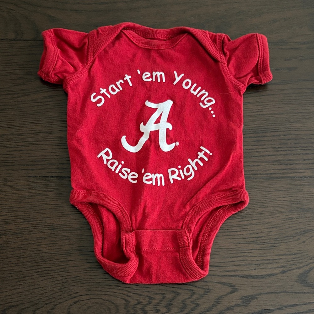 Alabama Crimson Tide Baby Onesies and Skirt Set - Picture 6 of 7